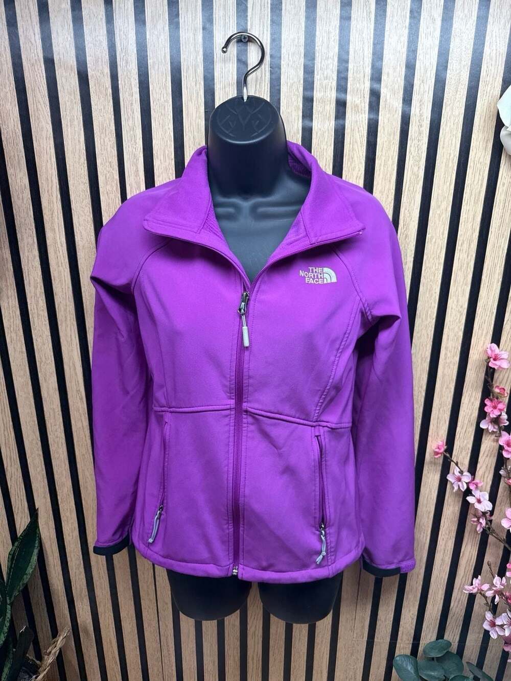 The North Face Women's Apex Bionic Softshell Jacket Purple Size XS